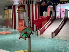 -涨巢·潮玩水疗局