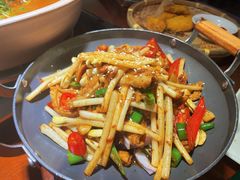 -魏铭鱼头捞饭(晋阳路店)