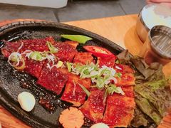 猪颈肉-金北顺大锅家(신사본점)