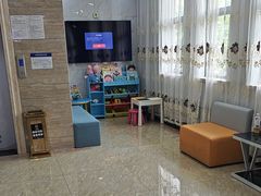 -茂菊口腔连锁(浦东南路店)