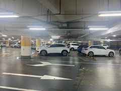 -日月光中心-停车场