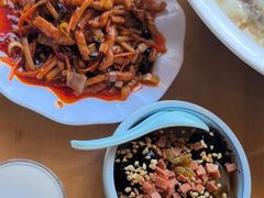 -严记小天府酸菜鱼(西四路店)