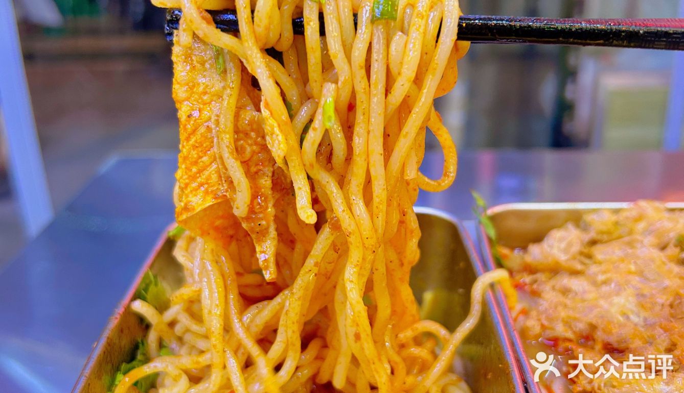 成都嗦粉小记｜大铁牛螺蛳粉