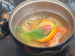 -雲上錢屋·地标景观(上海中心店)