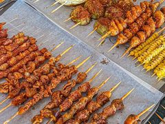 -卞二小串·鹤岗烧烤·坑烤(永定路店)