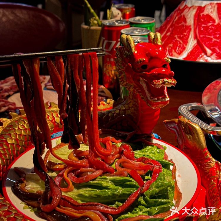 不愧是大上海，开了首家重庆火锅bistro