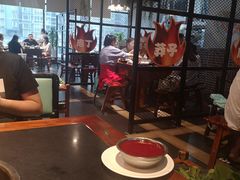 大堂-莽子老火锅(大坪店)