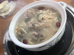 招牌筒骨煲-金华砂锅筒骨砂锅夜宵(临平店)