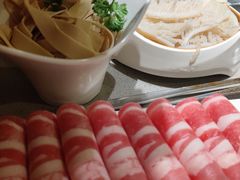 -王府井奥莱临潼小镇(临潼店)