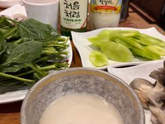 -喇喇排骨火锅·传统韩式脊骨汤(望京西园总店)