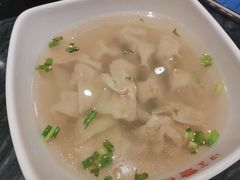 特色鸡肉馄饨-四宜糕团店(南大街店)