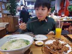 -蜗牛的家旅行主题云南菜餐厅.小酒馆(护国寺店)