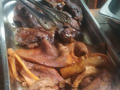 -老鼎万春卤菜(五代传承创始老店)