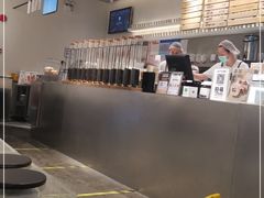 -喜茶(上海打浦桥日月光gelato lab+店)