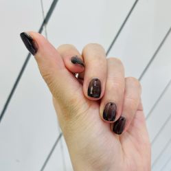 -蜜丝卡伦美甲美睫半永久