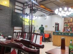 -湖南人家湘菜馆(镇江路店)