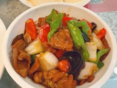 -汗腾格里·风味餐厅(新疆驻京办店)