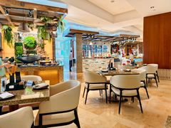 -怡咖啡海鲜自助餐厅(浦东香格里拉店)