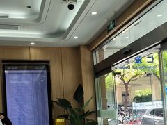 -上海仁爱医院口腔科 · 种植