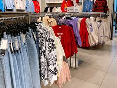 -H&M(鹏欣水游城店)