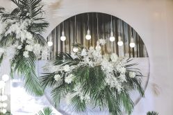 -艾米婚纱&婚礼策划