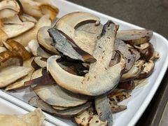 -菌之家·专业纯野生菌火锅·特色炒菌