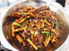 -嘎嘎鸭下巴·爆辣干锅(明教寺店)