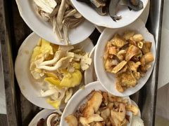 -菌之家·专业纯野生菌火锅·特色炒菌