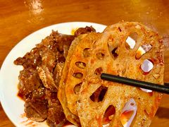 -爆炸头阿姨小四川正宗川味小吃(无任何分店)
