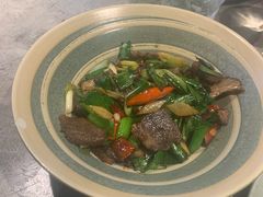 回锅牛肉-半山腰·云南菜(侨福芳草地店)