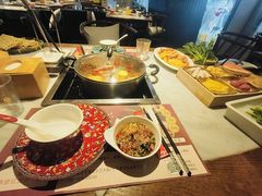 -尚尚仙·酸汤猪手·猪肚鸡火锅(华联万柳购物中心店)