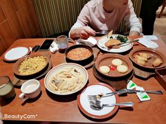 -萨莉亚意式餐厅(江桥万达广场店)
