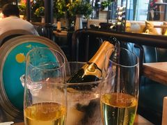 -临界音乐酒馆·小龙虾·江湖菜(华熙LIVE·鱼洞店)