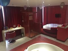 -天鹅恋主题酒店(光谷广场步行街店)