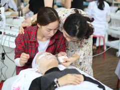 -粤港芭莎美容美发化妆学校