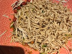凉拌干丝-芳芳私房菜·精做淮扬菜(承德路店)