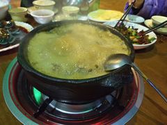 -榕江牛瘪牛肉火锅