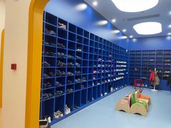 -戊辰亲子游泳俱乐部