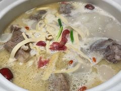 招牌筒骨砂锅-小骨煲金华砂锅(转塘金街美地店)