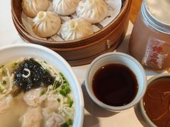 -馋三尺蟹粉小笼(人民广场店)
