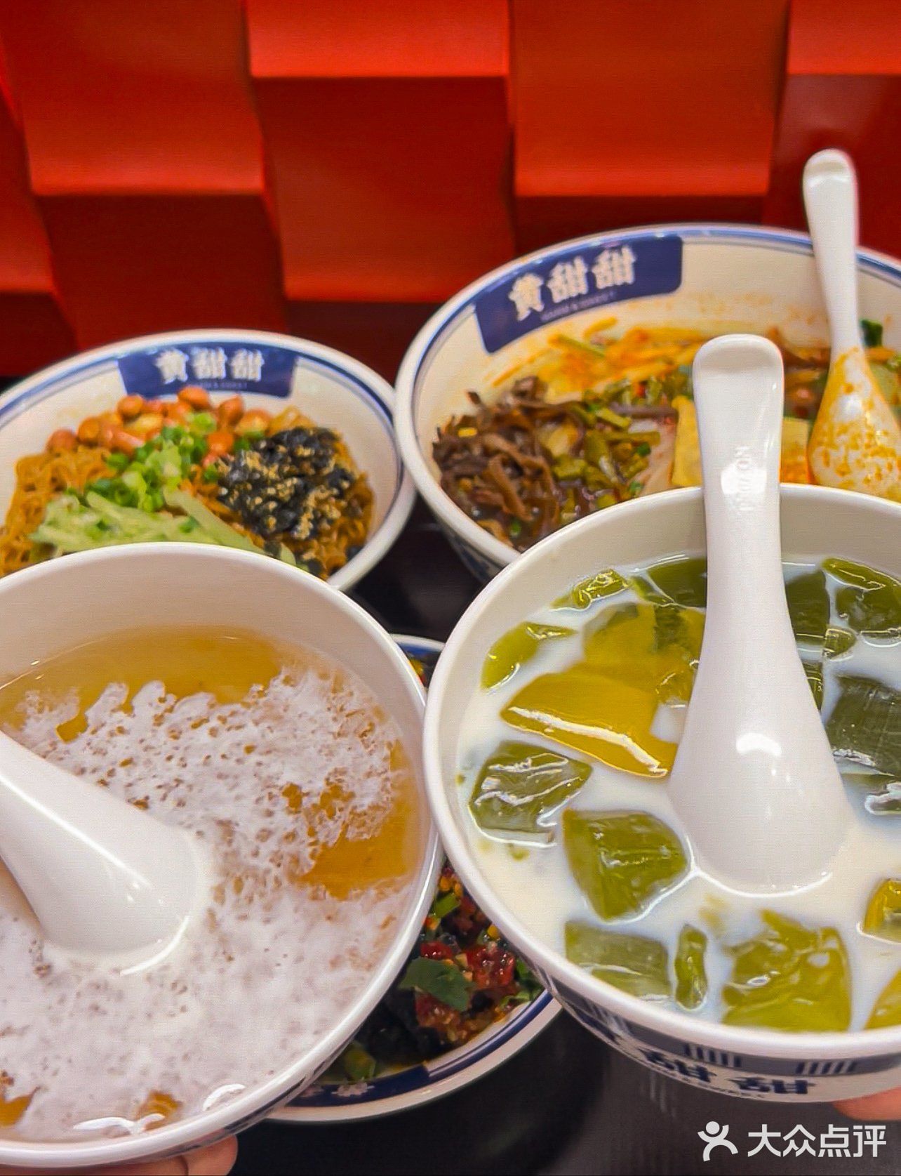 位于CBD万达广场7栋楼下临街商铺 营业时间