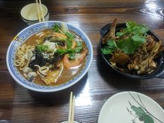 -亚忠小吃店(曾厝垵店)