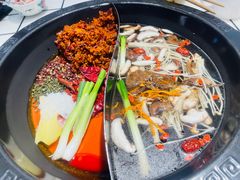 -卤校长重庆火锅(恒隆广场店)