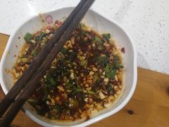 -牛华八婆麻辣烫(龙湖U城店)
