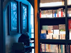 -西西弗书店&矢量咖啡(凯德晶萃广场店)