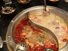 -沸炉重庆老火锅(军事博物馆店)