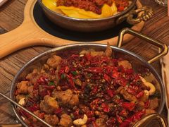 -SISTERS BAR RESTAURANT川意酒馆(嘉善老市H楼店)