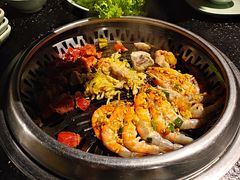 -釜御山海鲜烤肉火锅自助(新城市中心店)