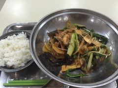 吉林大学新食堂-吉林大学前卫南校区-湖畔餐厅