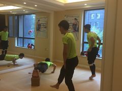 -思迈威健身(积玉桥万达店)